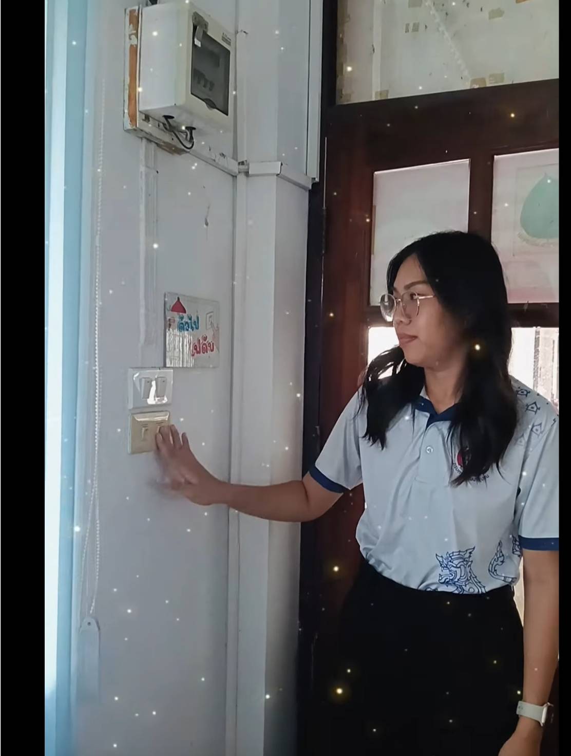 อำเภอประโคนชัย ดำเนินการจัดทำคลิปวีดีโอสำนักงานพัฒนาชุมชนอำเภอประโคนชัยดำเนินงานตามมาตรฐานประหยัดพลังงาน