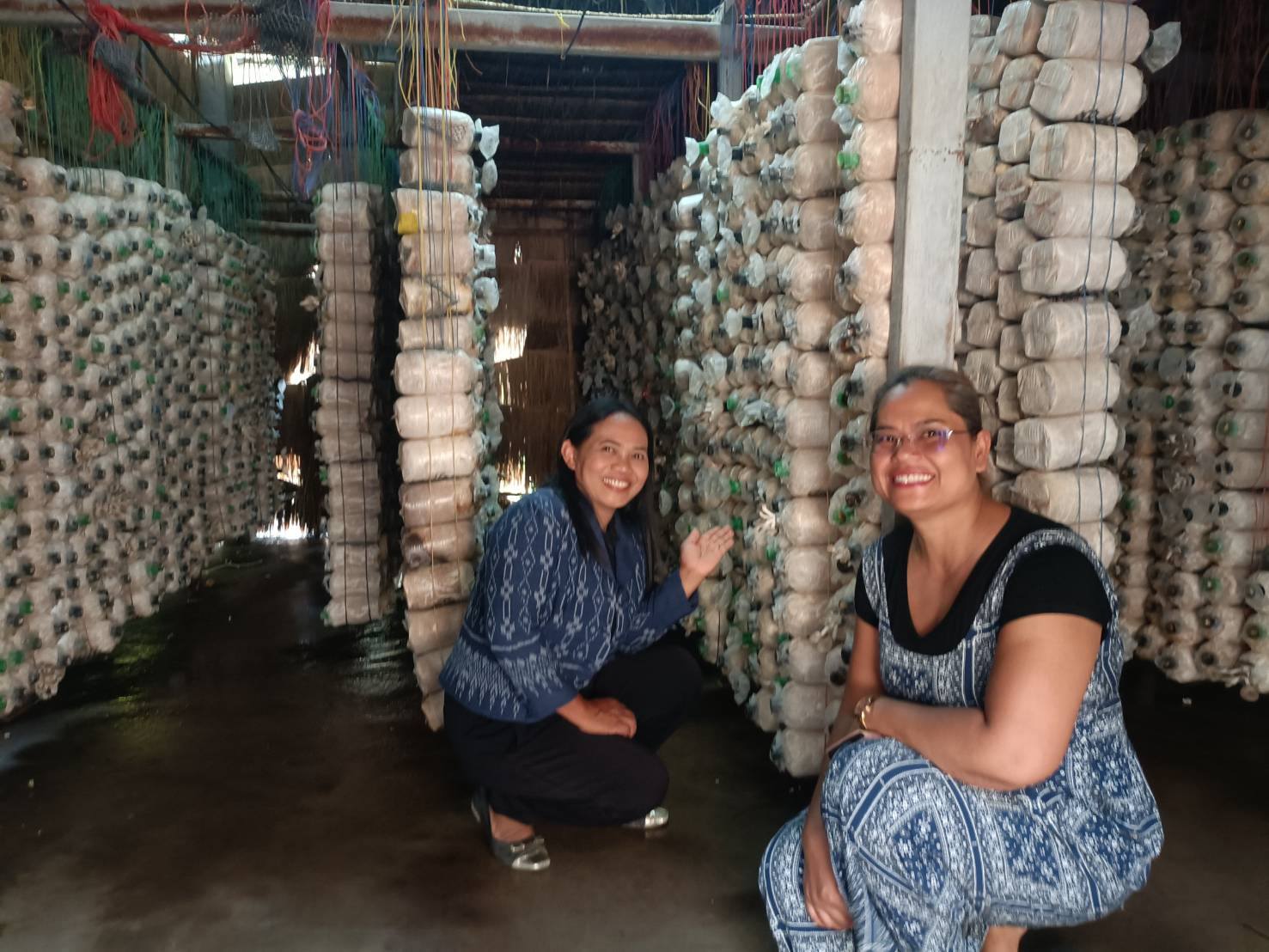 พช.บุรีรัมย์ - CDD Prakonchai : GROWTH TEAM PRAKONCHAI  พช.ประโคนชัยพร้อมทำ!- "ติดตามกลุ่มอาชีพสตรีตำบลประทัดบุ"  ณ ตำบลประทัดบุ