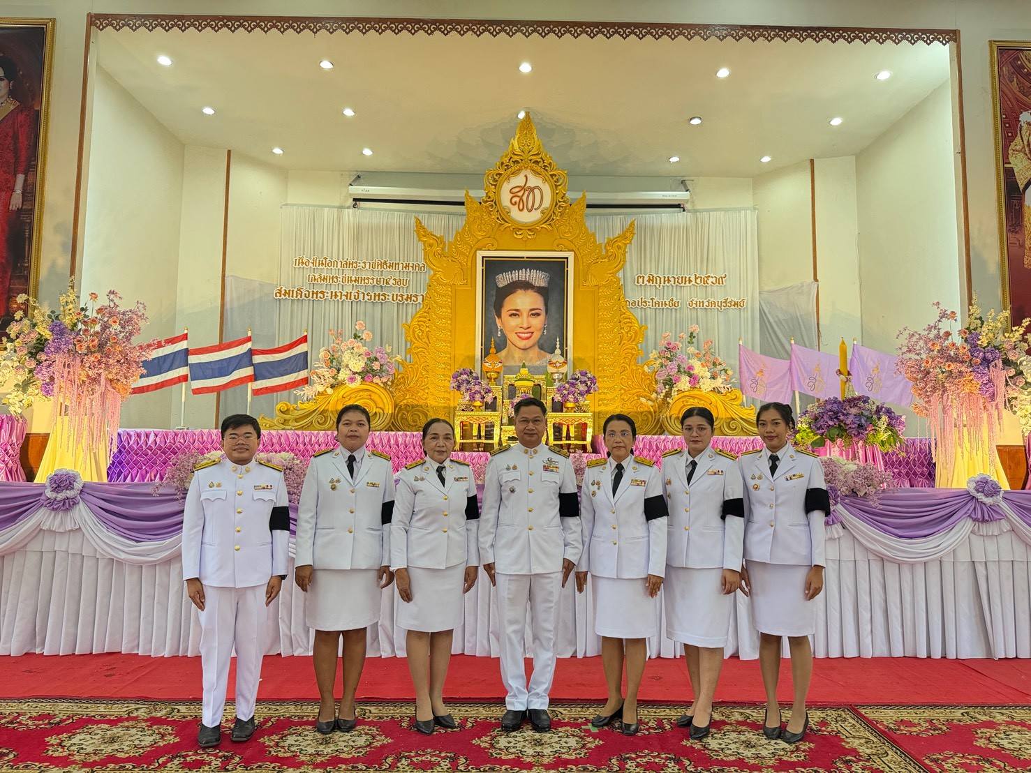 พช.ประโคนชัย พร้อมทำ!–เข้าร่วมพิธีเจริญพระพุทธมนต์และทำบุญตักบาตรถวายพระราชกุศล เนื่องในโอกาสพระราชพิธีมหามงคลเฉลิมพระชนมพรรษา 4 รอบ สมเด็จพระนางเจ้า ฯ พระบรมราชินี