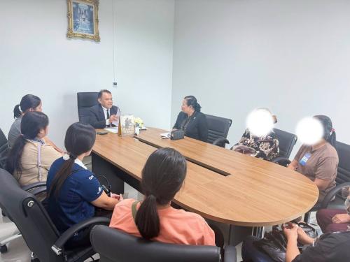 สำนักงานพัฒนาชุมชนอำเภอประโคนชัย ร่วมกับสำนักงานพัฒนาชุมชนจังหวัดบุรีรัมย์ ดำเนินการไกล่เกลี่ยก่อนฟ้องลูกหนี้กองทุนพัฒนาบทบาทสตรี ตามประมวลกฎหมายวิธีพิจารณาความแพ่ง มาตรา 20 ตรี เพื่อช่วยเหลือและบรรเทาความเดือดร้อนของลูกหนี้กองทุนพัฒนาบทบาทสตรีที่มีภาระหนี้ค้างชำระ