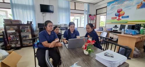 พช.บุรีรัมย์ - CDD Prakhonchai : GROWTH TEAM PRAKHONCHAI Plus  พช.ประโคนชัย พร้อมทำพลัส–ดำเนินการทบทวนและตรวจสอบข้อมูลผู้ผลิต ผู้ประกอบการ OTOP และผลิตภัณฑ์ OTOP ให้เป็นปัจจุบัน