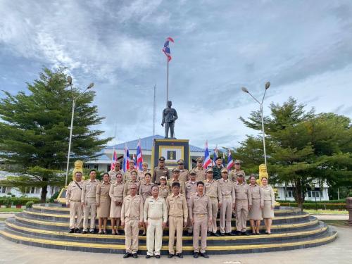 พช.บุรีรัมย์ - CDD Prakhonchai : GROWTH TEAM PRAKHONCHAI Plus  พช.ประโคนชัย พร้อมทำพลัส -ร่วมกิจกรรมเคารพธงชาติและร้องเพลงชาติไทย เนื่องในวันพระราชทานธงชาติไทย